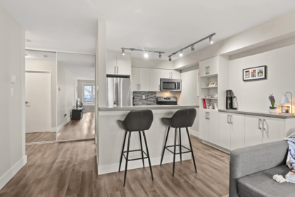304 1040 E Broadway, Vancouver, BC, Vancouver — Apartment/Condo for sale