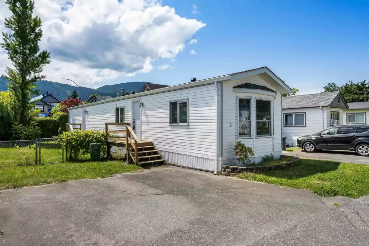 Exterior Front Photo of 3 44565 Monte Vista Drive, Chilliwack, BC