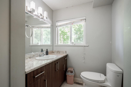 Guest Bathroom Photo of 19273 80 Avenue, Surrey, BC