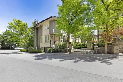 113 9229 University Crescent, Burnaby, BC