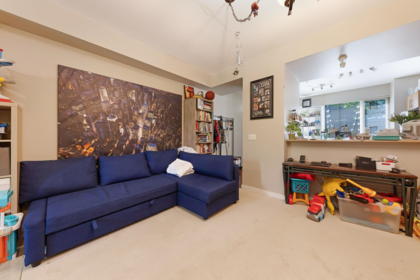 113 9229 University Crescent, Burnaby, BC