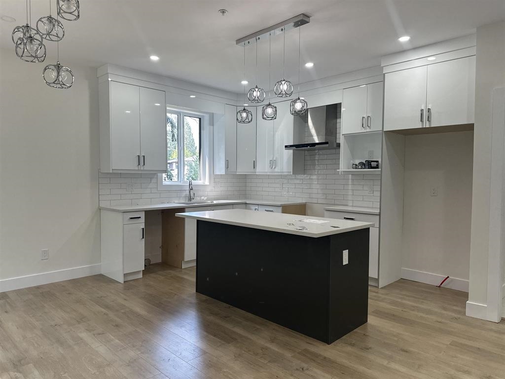 Breakfast Nook Photo of 36716 Dianne Brook Avenue, Abbotsford, BC