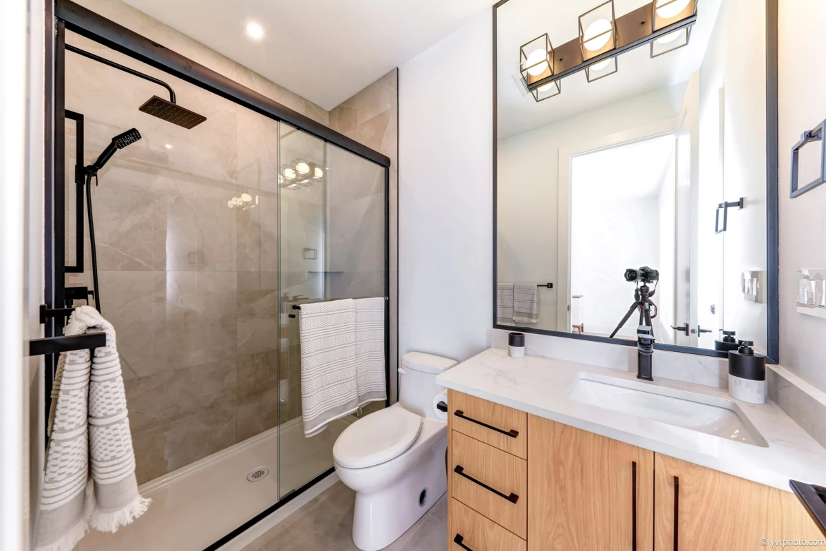 Dining Area Photo of 10460 Williams Road, Richmond, BC