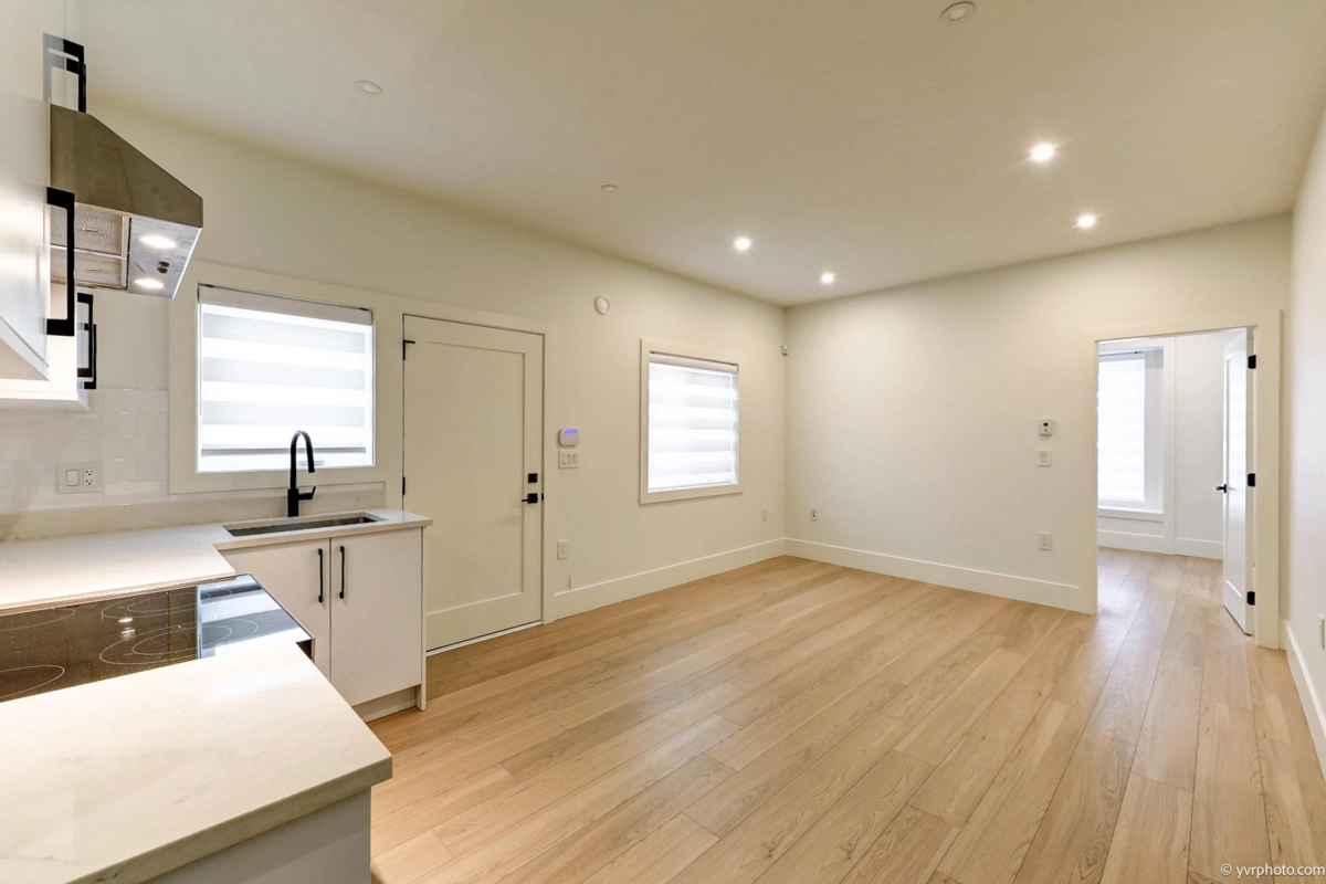 Entry Foyer Photo of 10460 Williams Road, Richmond, BC