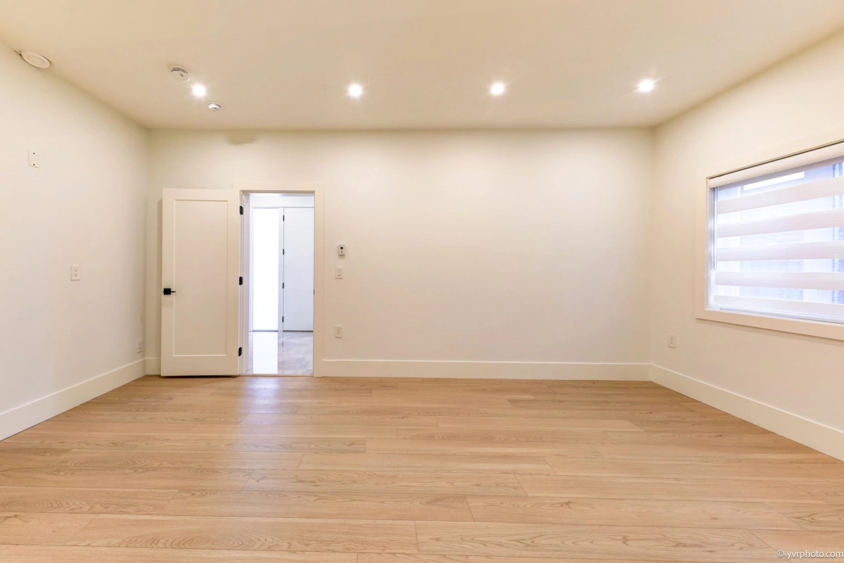 Swimming Pool Photo of 10460 Williams Road, Richmond, BC