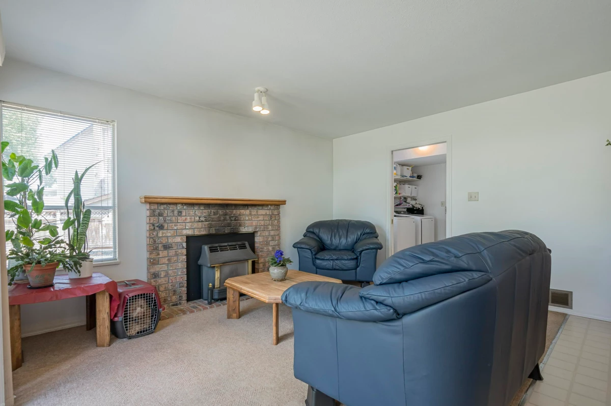 Bedroom 3 Photo of 3389 197 Street, Langley, BC