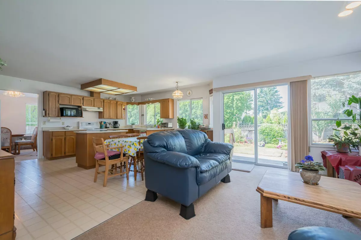 Bedroom 4 Photo of 3389 197 Street, Langley, BC
