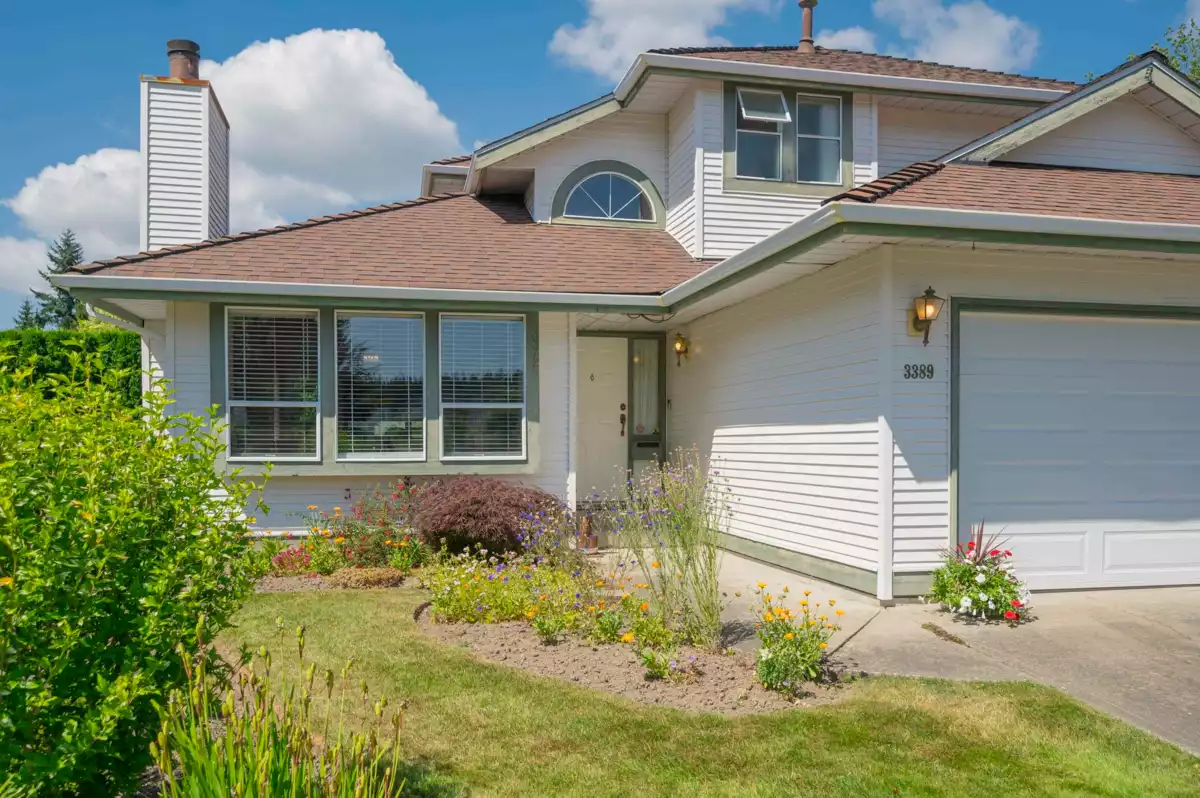 Living Room Photo of 3389 197 Street, Langley, BC