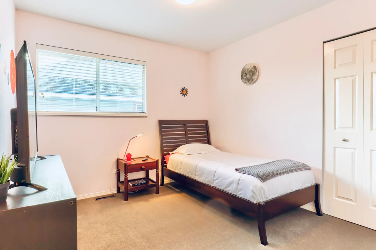 Basement Recreation Room Photo of 8832 143 Street, Surrey, BC