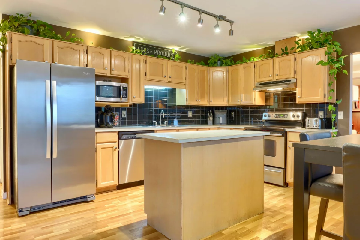 Kitchen Island Photo of 8832 143 Street, Surrey, BC