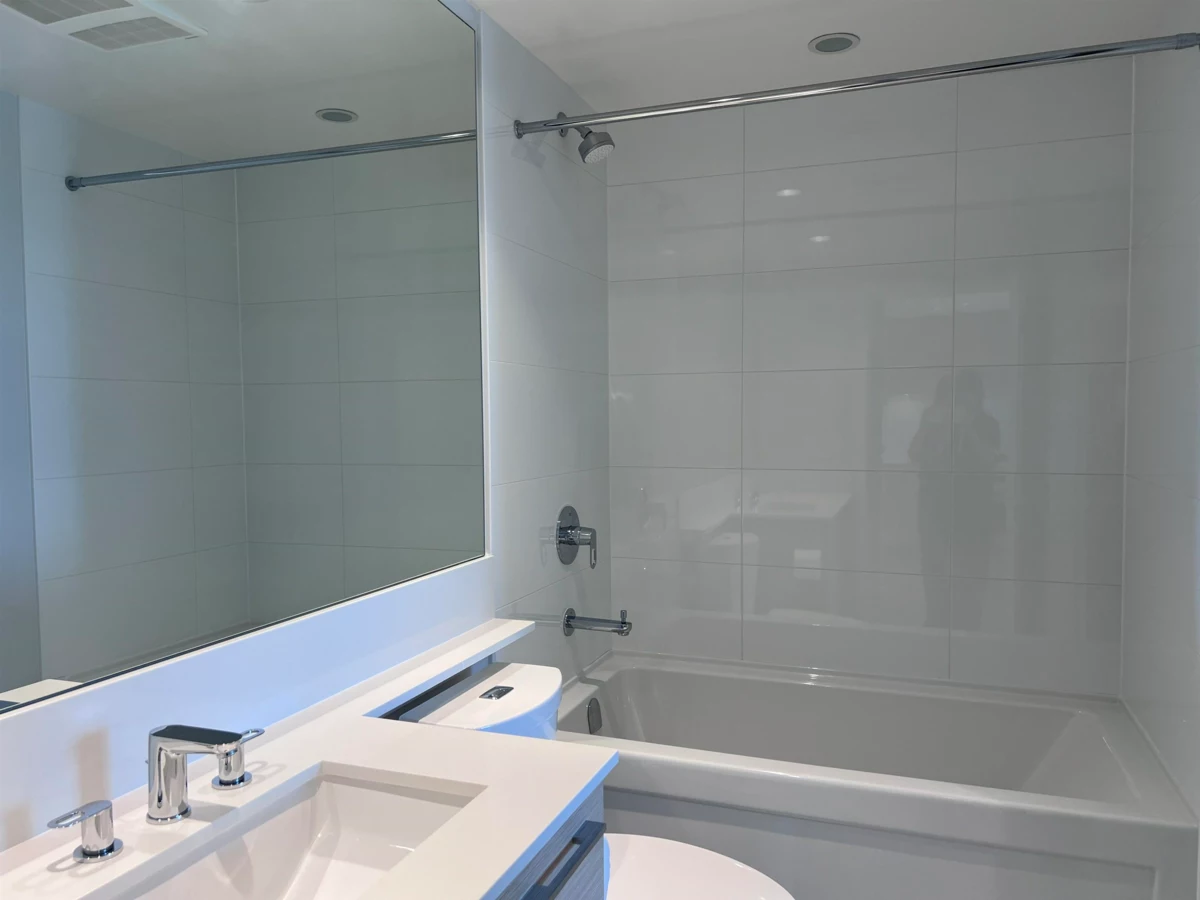 Primary Bathroom Photo of 3507 6700 Dunblane Avenue, Burnaby, BC