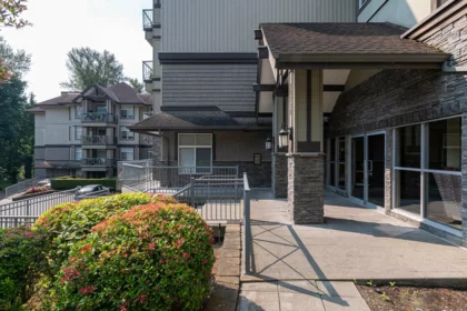 312 33318 E Bourquin Crescent, Abbotsford, BC, Abbotsford — Apartment/Condo for sale