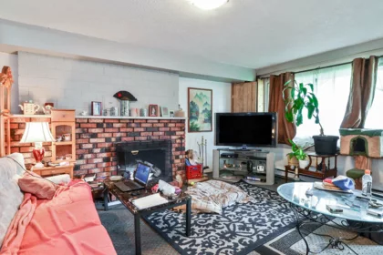 Breakfast Nook Photo of 2058 - 2060 156 Street, Surrey, BC