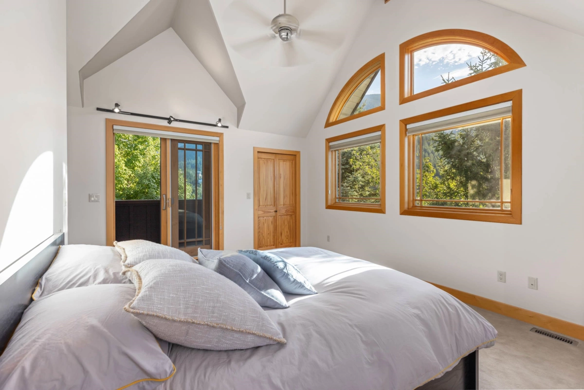 Laundry Room Photo of 1360 Collins Road, Pemberton, BC