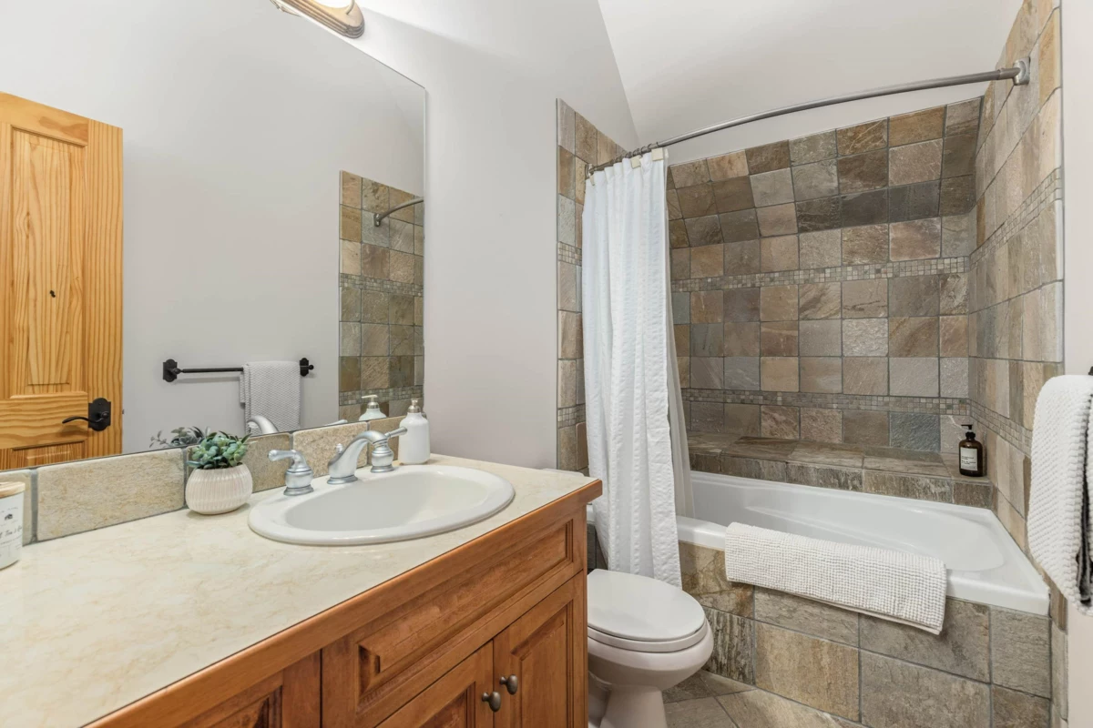 Office / Den Photo of 1360 Collins Road, Pemberton, BC