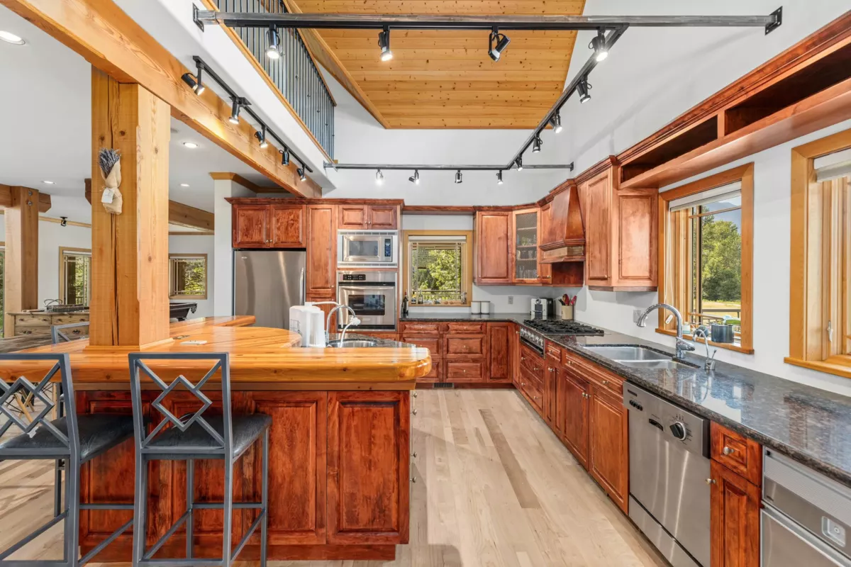 Pantry Photo of 1360 Collins Road, Pemberton, BC