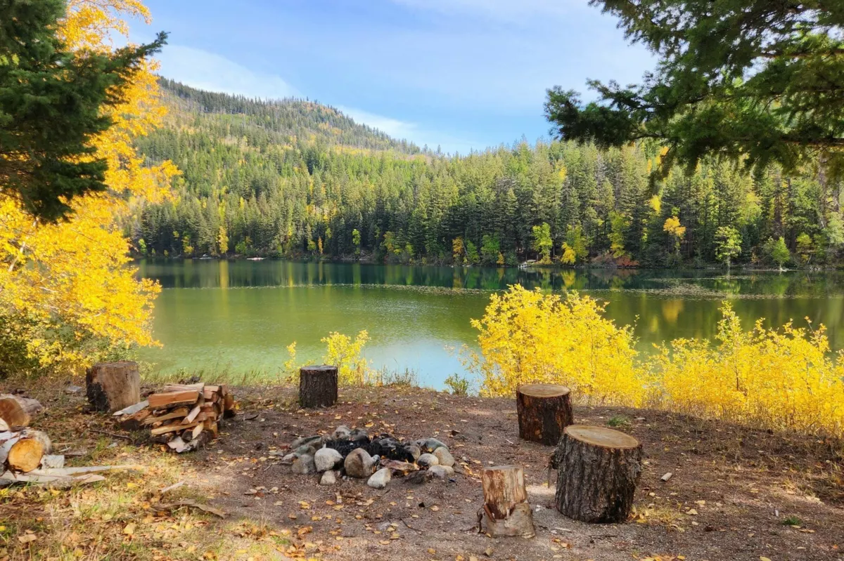 Office / Den Photo of 7326 Tyaughton Lake Road, No City Value, BC