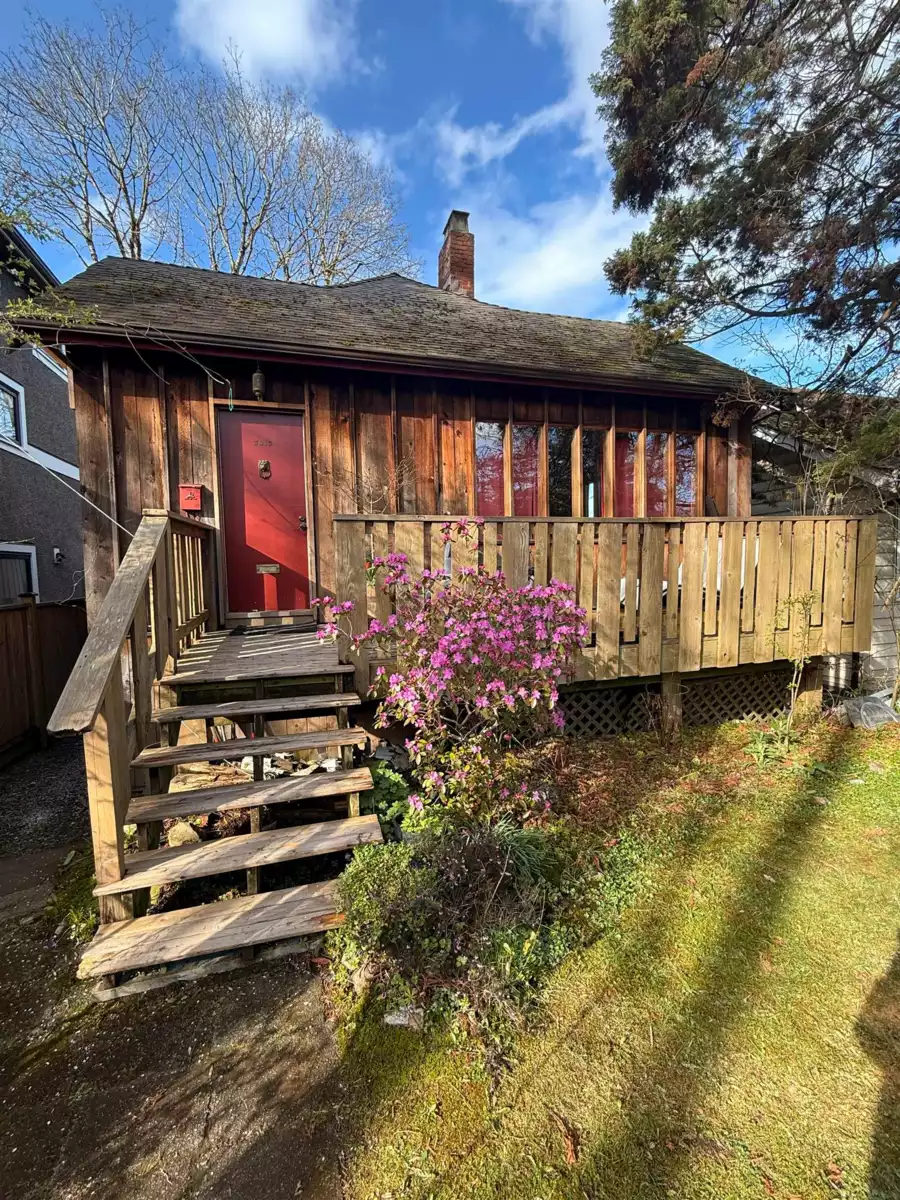 Bedroom 2 Photo of 3813 W 15th Avenue, Vancouver, BC