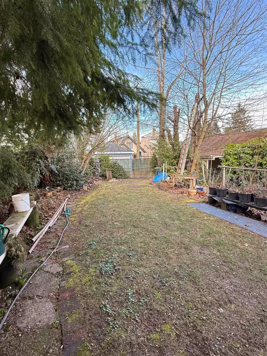 Primary Bathroom Photo of 3813 W 15th Avenue, Vancouver, BC