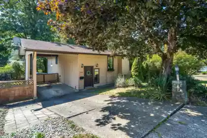 35396 Selkirk Avenue, Abbotsford, BC, Abbotsford — Single Family Residence for sale