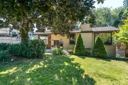 35396 Selkirk Avenue, Abbotsford, BC, Abbotsford — Single Family Residence for sale