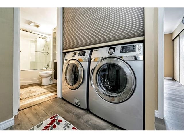 Hallway Photo of 13323 71b Avenue, Surrey, BC