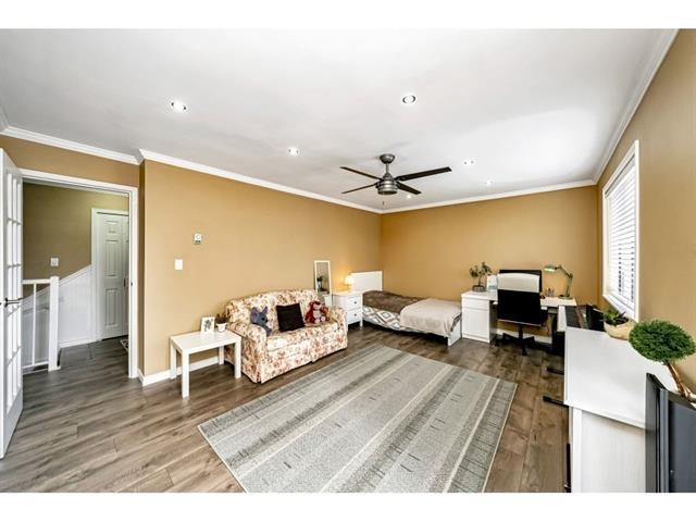 Powder Room Photo of 13323 71b Avenue, Surrey, BC