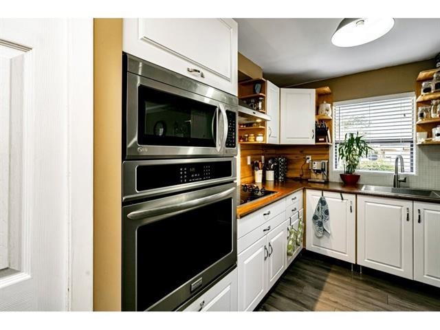 Walk-In Closet Photo of 13323 71b Avenue, Surrey, BC