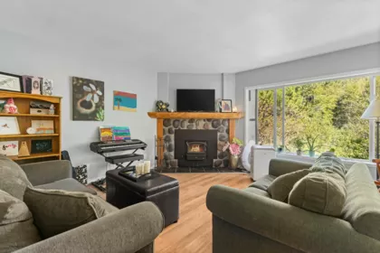 3 7467 Prospect Street, Pemberton, BC, Pemberton — Half Duplex for sale