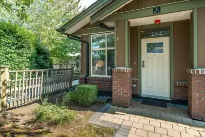 105 6706 192 St Diversion, Surrey, BC, Surrey — Townhouse for sale