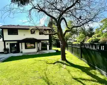 1756 148a Street, Surrey, BC, Surrey — Single Family Residence for sale