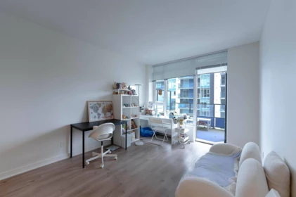 801 8850 University Crescent, Burnaby, BC, Burnaby — Apartment/Condo for sale