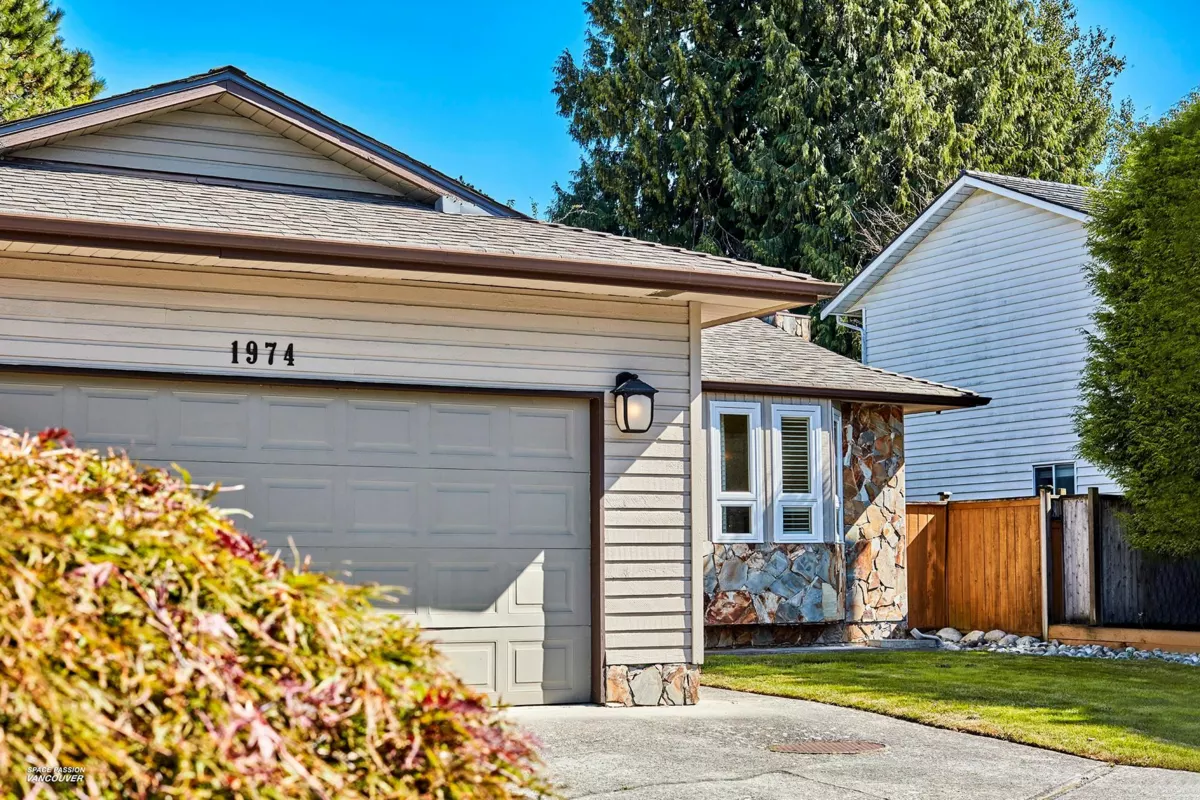 Backyard Photo of 1974 150 Street, Surrey, BC