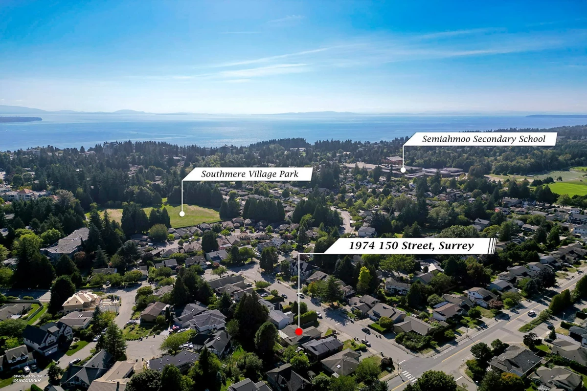 Hot Tub / Spa Photo of 1974 150 Street, Surrey, BC