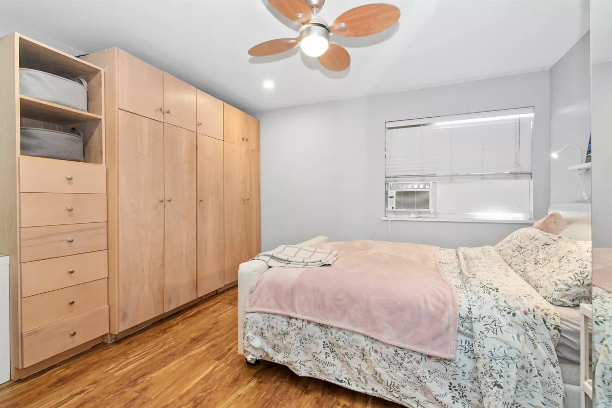 Hallway Photo of 18 5915 Vedder Road, Chilliwack, BC