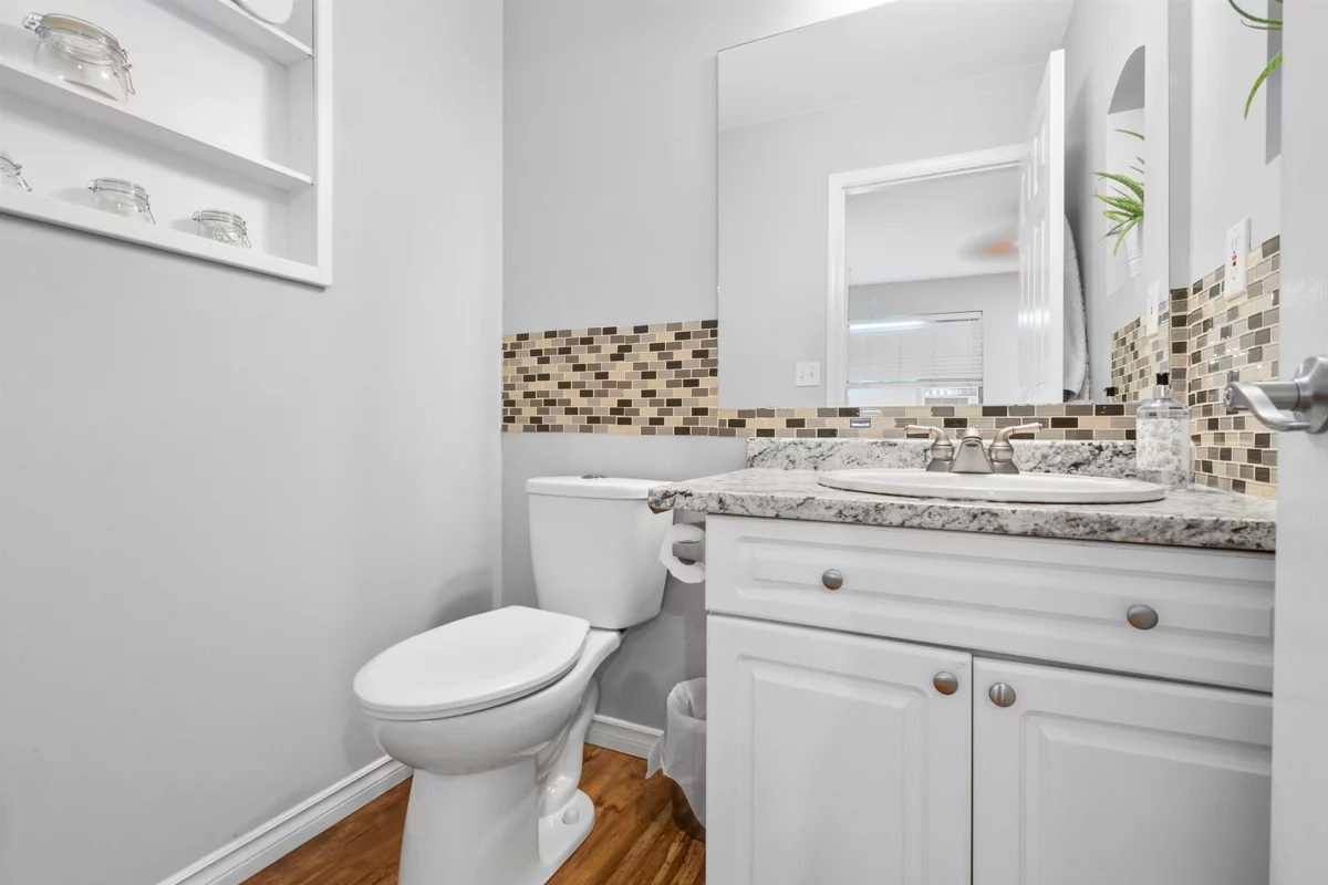 Laundry Room Photo of 18 5915 Vedder Road, Chilliwack, BC