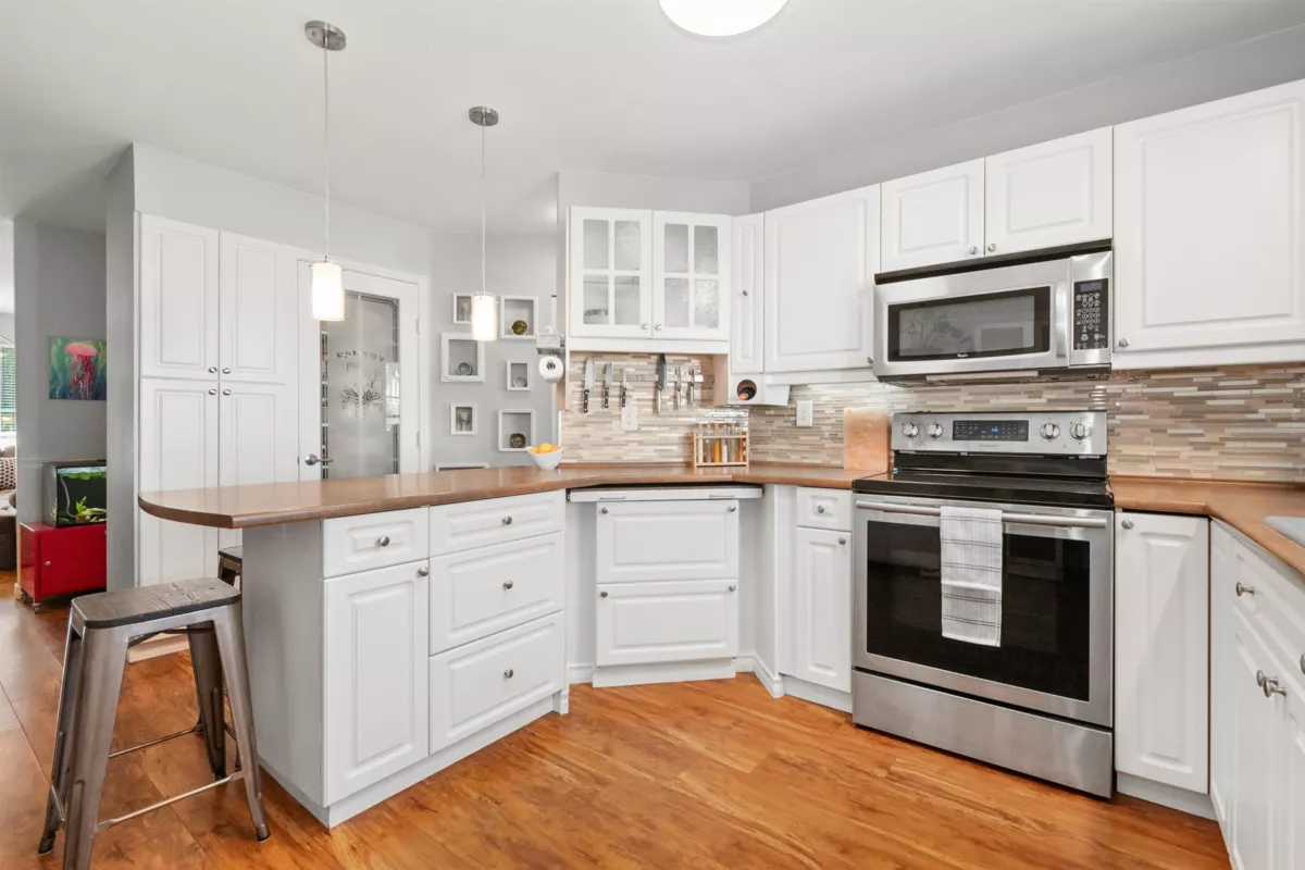 Primary Bathroom Photo of 18 5915 Vedder Road, Chilliwack, BC