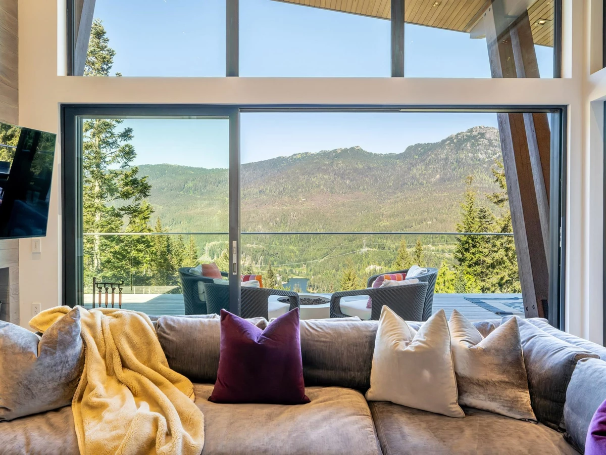 Dining Area Photo of 2919 Heritage Peaks Trail, Whistler, BC