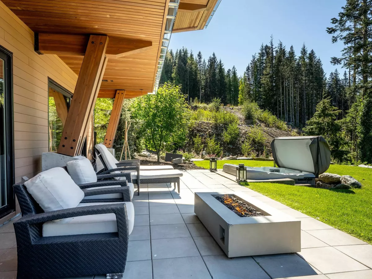 Garden / Landscaping Photo of 2919 Heritage Peaks Trail, Whistler, BC