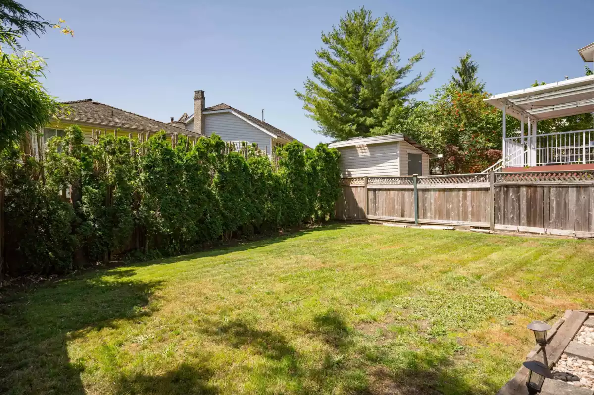 Entry Foyer Photo of 3320 Abbey Lane, Coquitlam, BC