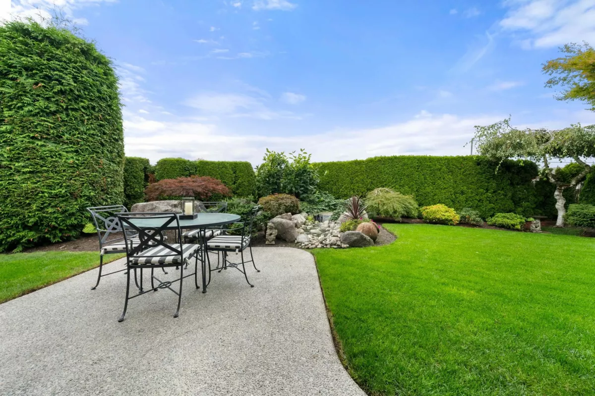 Fitness Center Photo Near 19 3300 157a Street, Surrey, BC