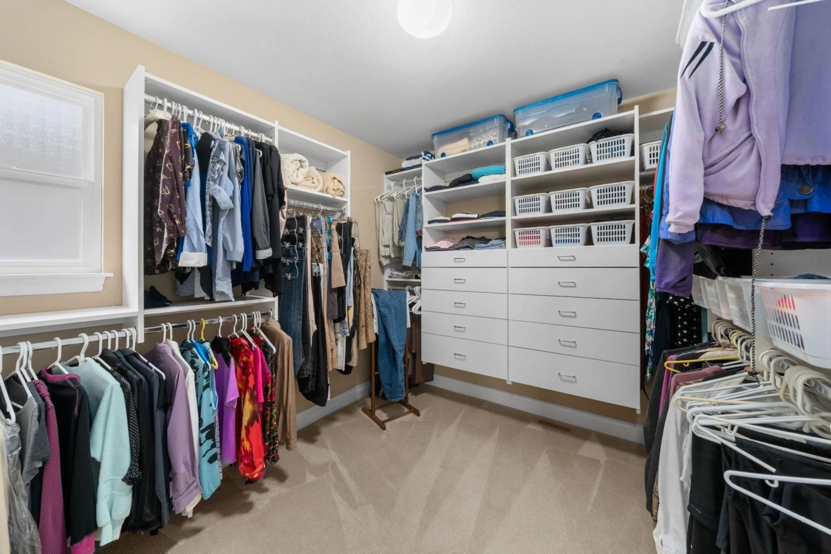 Laundry Room Photo of 19 3300 157a Street, Surrey, BC