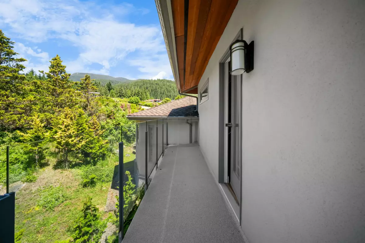 Bedroom 2 Photo of 4246 Rockridge Road, West Vancouver, BC
