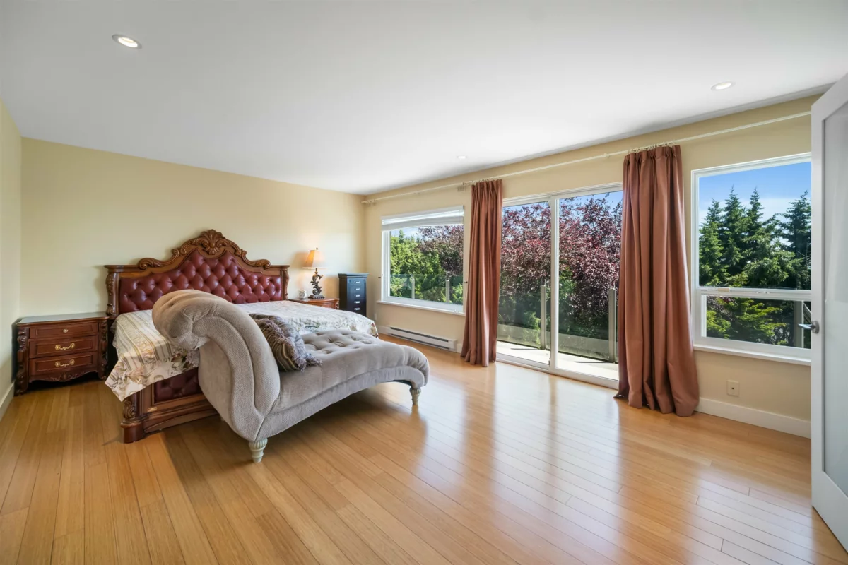 Breakfast Nook Photo of 4246 Rockridge Road, West Vancouver, BC