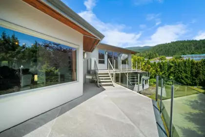 Mudroom Photo of 4246 Rockridge Road, West Vancouver, BC
