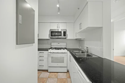 2501 63 Keefer Place, Vancouver, BC, Vancouver — Apartment/Condo for sale