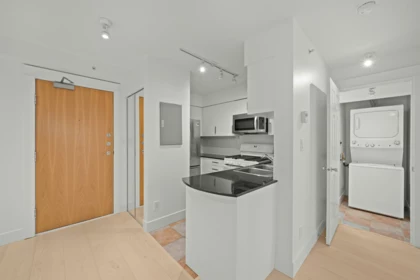 2501 63 Keefer Place, Vancouver, BC, Vancouver — Apartment/Condo for sale
