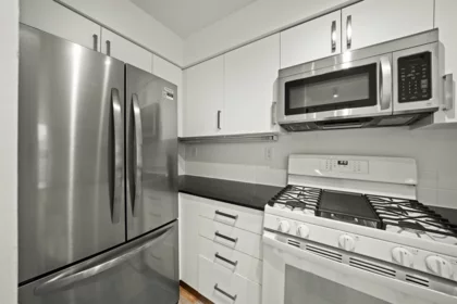 2501 63 Keefer Place, Vancouver, BC, Vancouver — Apartment/Condo for sale