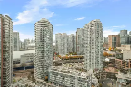 Office / Den Photo of 2501 63 Keefer Place, Vancouver, BC