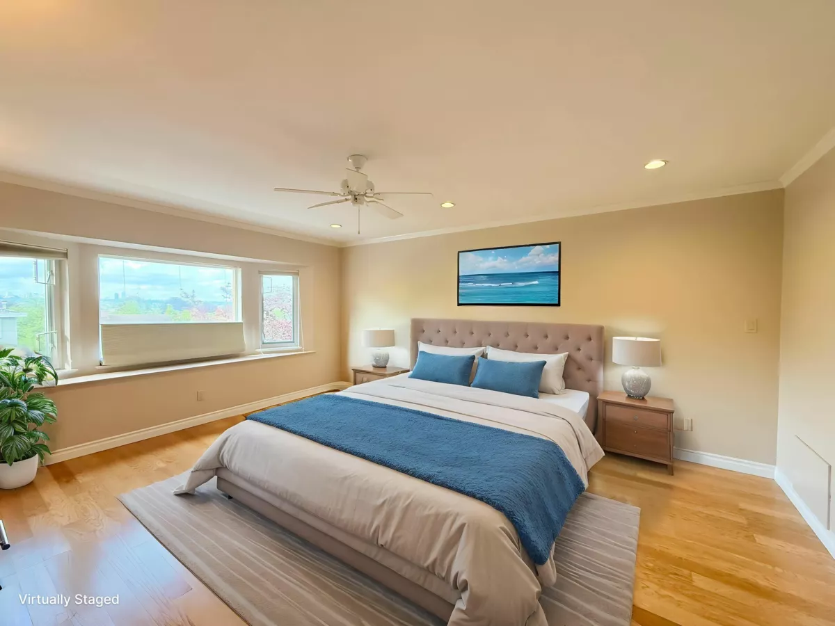 Guest Bathroom Photo of 733 Macdonald Avenue, Burnaby, BC